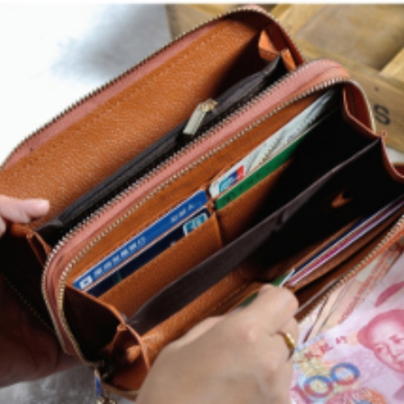 ✨Last One✨ Leather Wristlet Wallet in One, BLACK - Picture 5 of 7